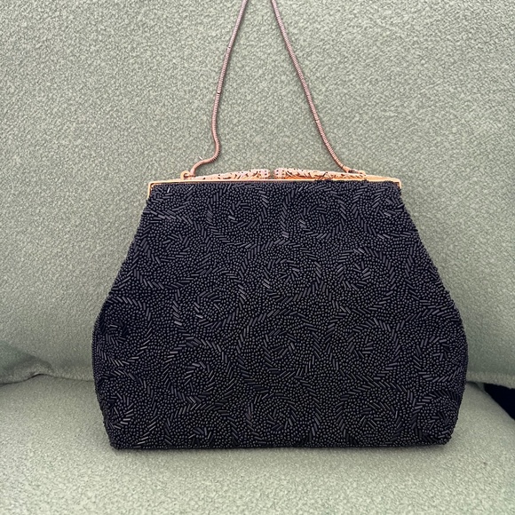 Judith Leiber - Picture 1 of 3